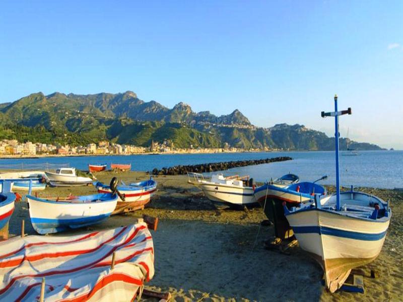 Sporting Baia Hotel Giardini Naxos Esterno foto